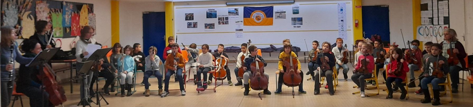 orchestre_groupe_2022.jpg Thumbnail